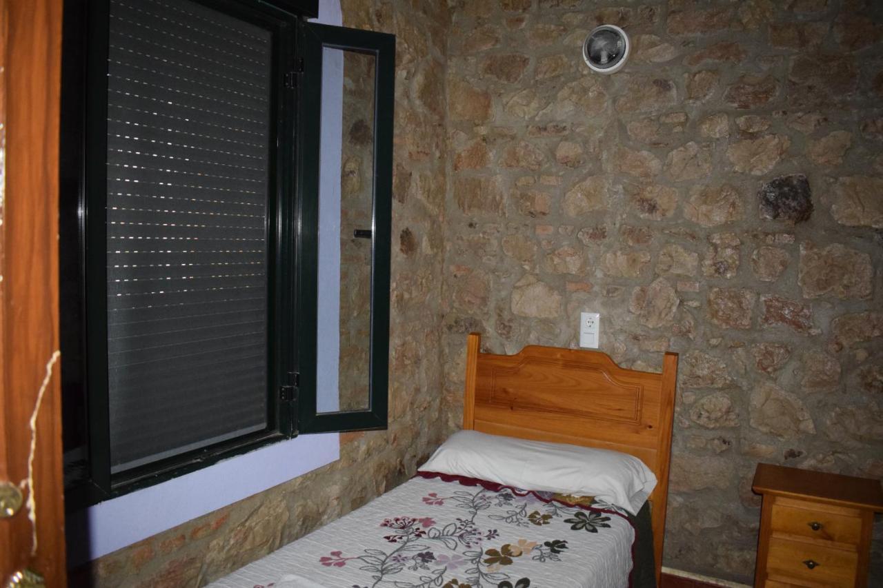 Albergue Rural Zarza Capilla Exterior foto